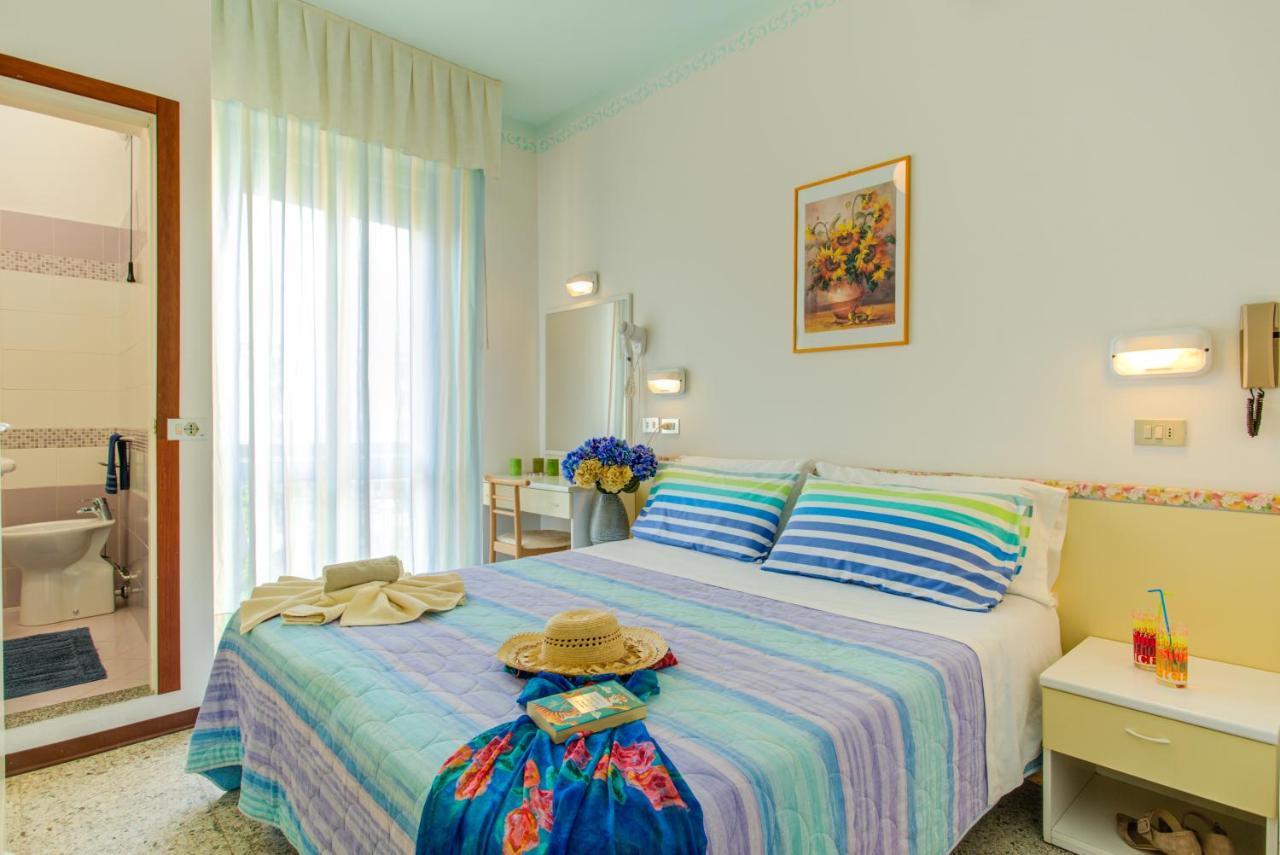 Hotel Puppi กัตตอลิกา ภายนอก รูปภาพ