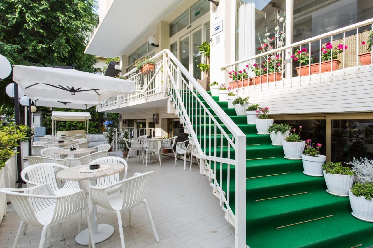 Hotel Puppi กัตตอลิกา ภายนอก รูปภาพ