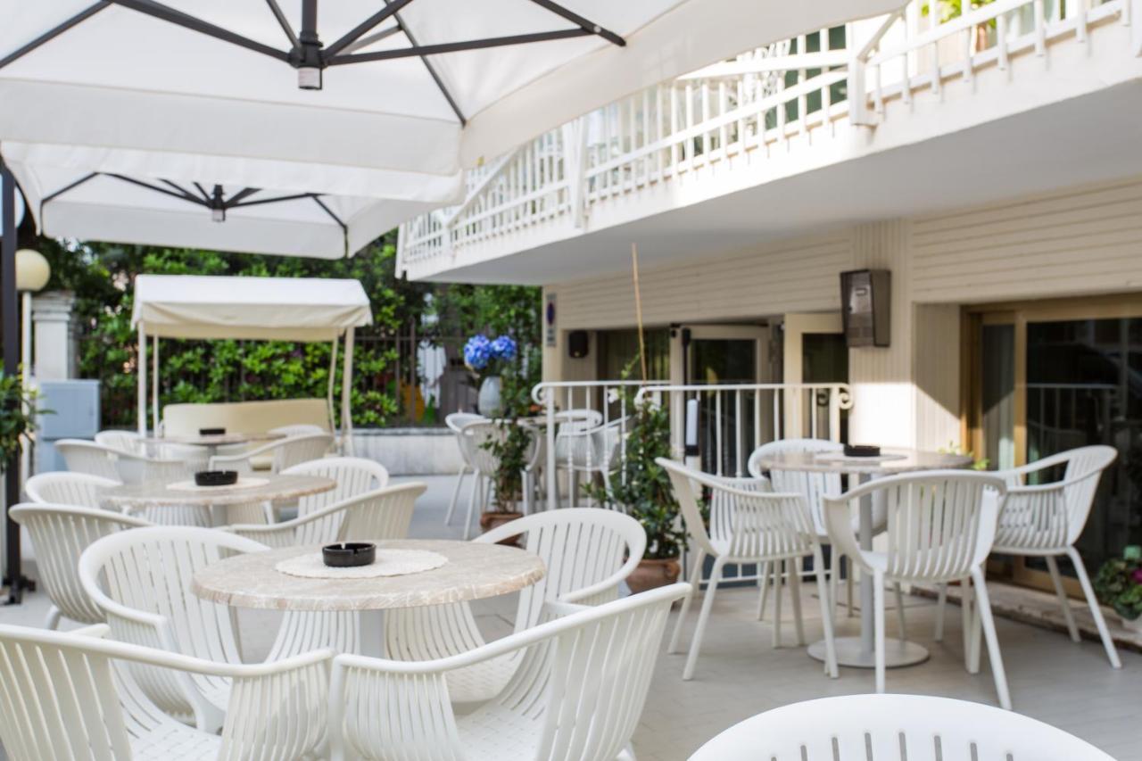 Hotel Puppi กัตตอลิกา ภายนอก รูปภาพ