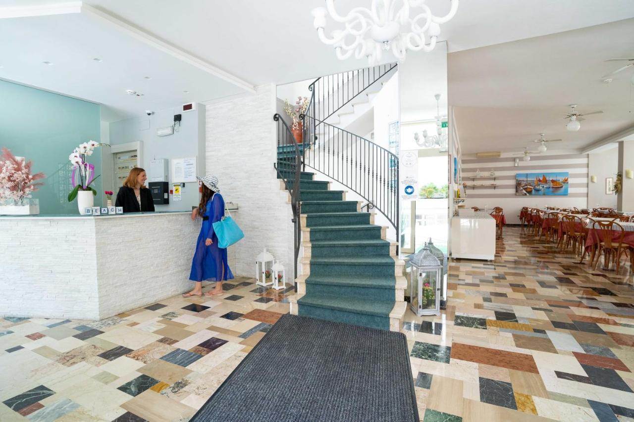 Hotel Puppi กัตตอลิกา ภายนอก รูปภาพ